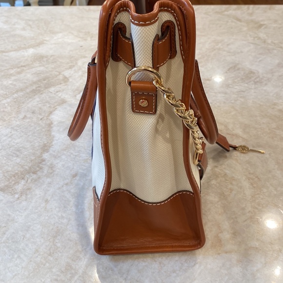 🔴FREE SHIPPING EUC Michael Kors Saffiano large Tote Bag - Picture 7 of 12